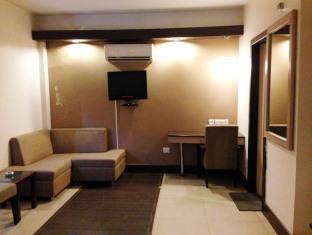 Pacific Inn Gurgaon Sec 41 Delhi  Exteriör bild