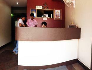 Pacific Inn Gurgaon Sec 41 Delhi  Exteriör bild